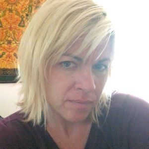 Meet your Posher, Shana